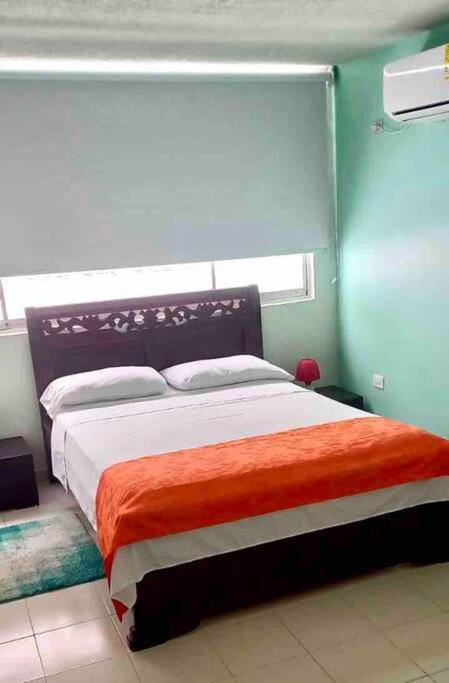 603 Bocagrande A 1 Cuadra De La Playa Apartment *