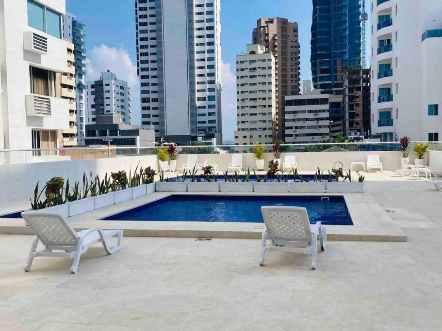 603 Bocagrande A 1 Cuadra De La Playa * Cartagena